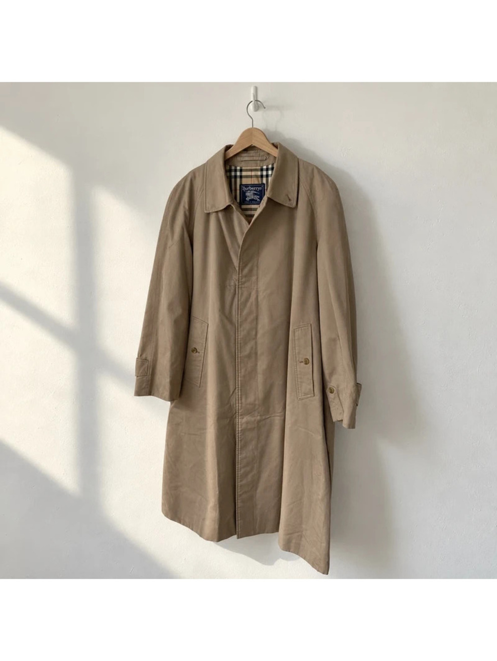 Vintage Burberry Men’s Beige Trench Coat Size 48 Nova Check Classic